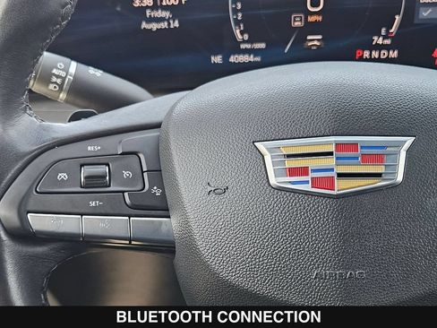 Used 2025 Cadillac XT4 Premium Luxury FWD image 23
