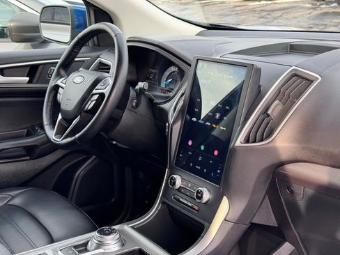 Used 2023 Ford Edge SEL image 25