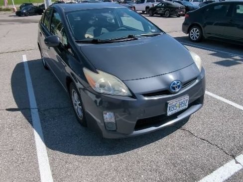 Used 2010 Toyota Prius Two FWD image 6