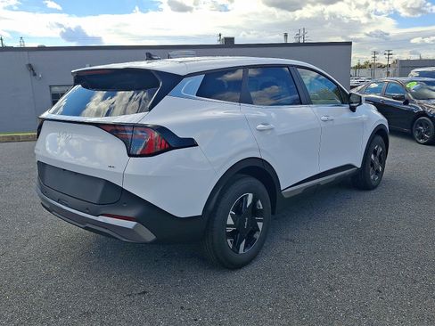 New 2026 Kia Sportage LX image 3