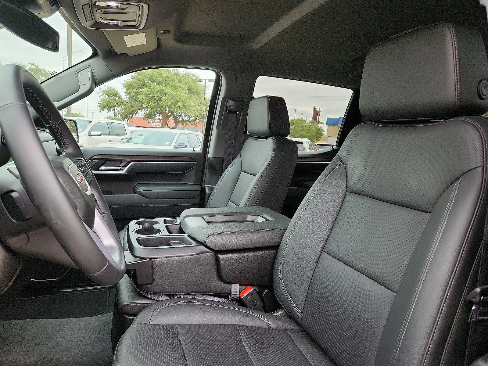 Used 2026 GMC Sierra 1500 SLT RWD image 15