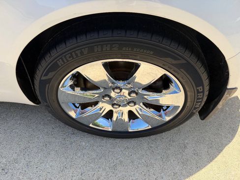 Used 2016 Buick Regal AWD image 7