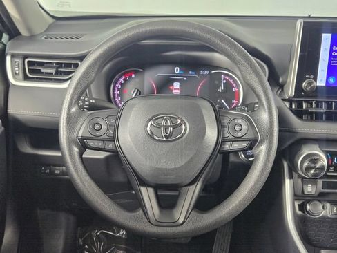 Used 2025 Toyota RAV4 XLE FWD image 21