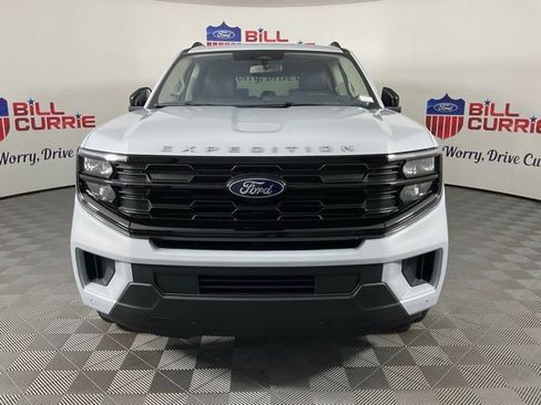 New 2025 Ford Expedition Active image 8