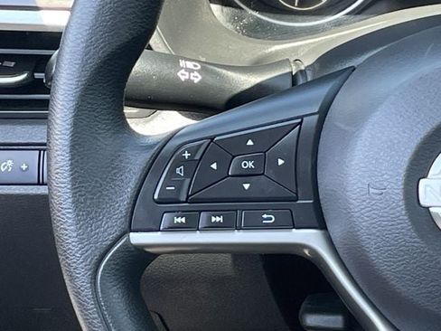 Used 2024 Nissan Altima 2.5 SV FWD image 13