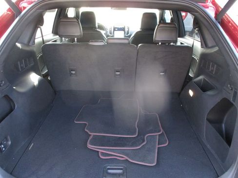 Used 2024 Ford Edge ST-Line image 10