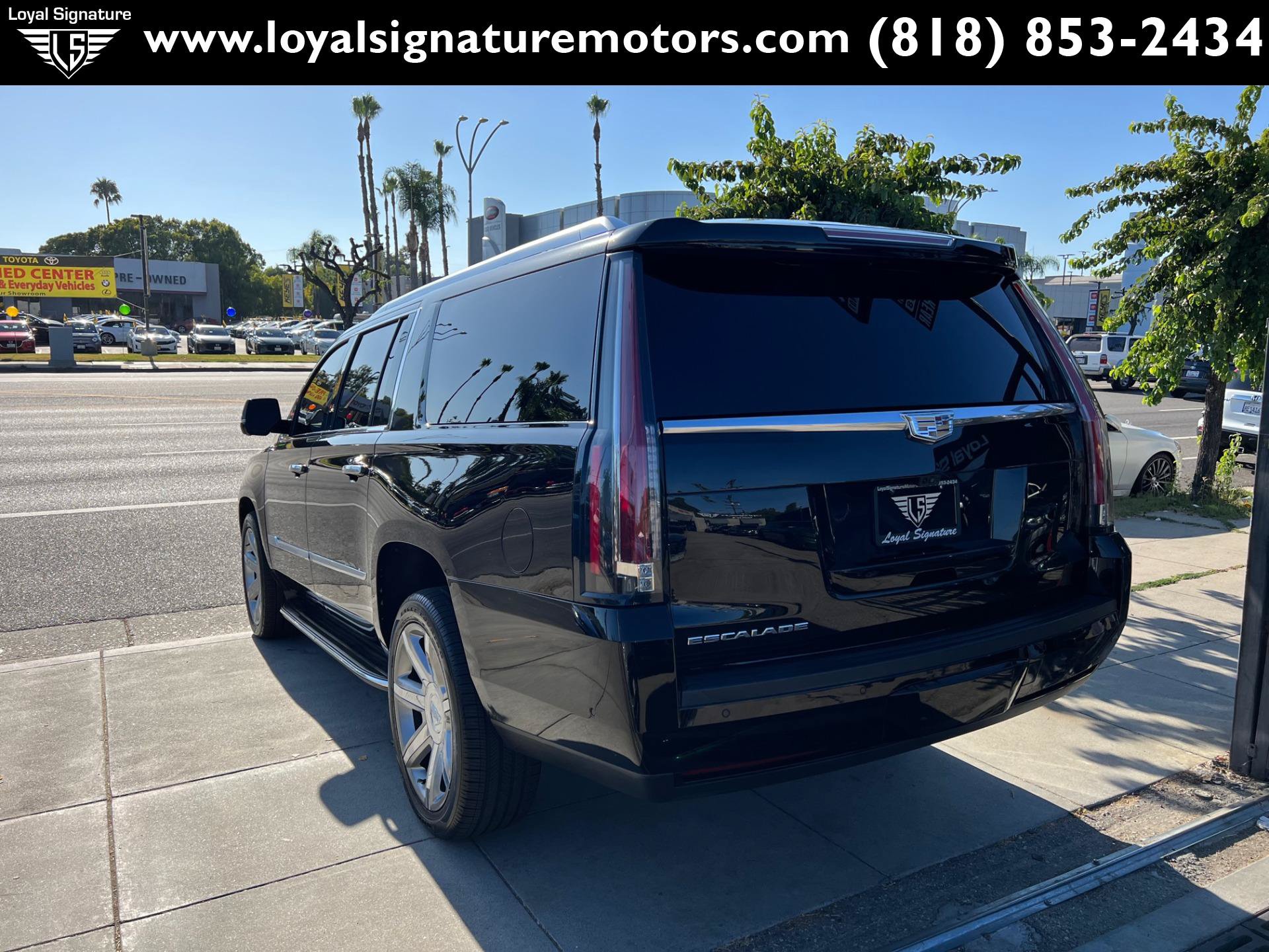 Used 2018 Cadillac Escalade ESV Luxury RWD image 7