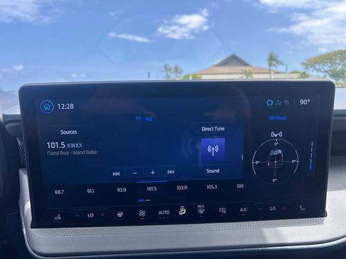Used 2026 Ford Maverick Tremor AWD/4WD image 12