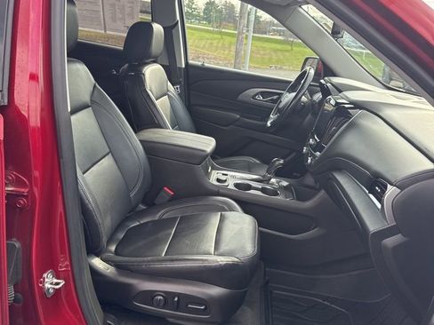 Used 2019 Chevrolet Traverse LT w/ LT Premium Package image 46