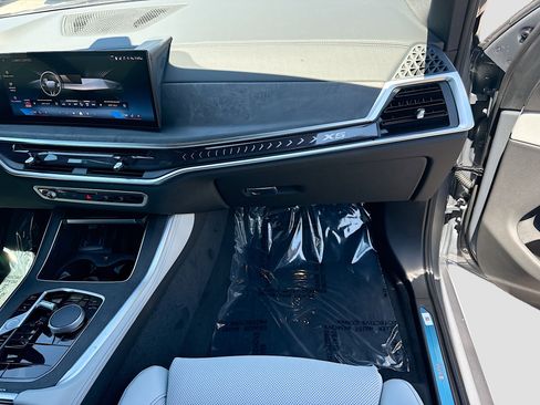 New 2026 BMW X5 sDrive40i RWD image 18