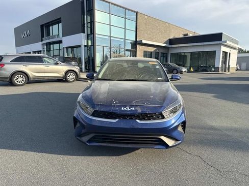 Used 2022 Kia Forte LXS image 2