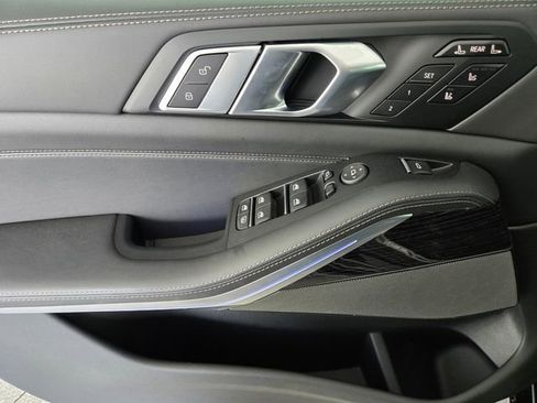 Used 2026 BMW X7 M60i image 20