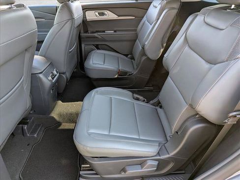 New 2026 Ford Explorer Active w/ Active Comfort Package RWD image 16