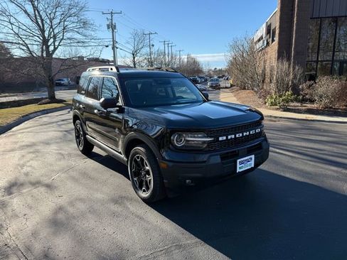Used 2025 Ford Bronco Sport Outer Banks w/ Outer Banks Tech Package+ image 1