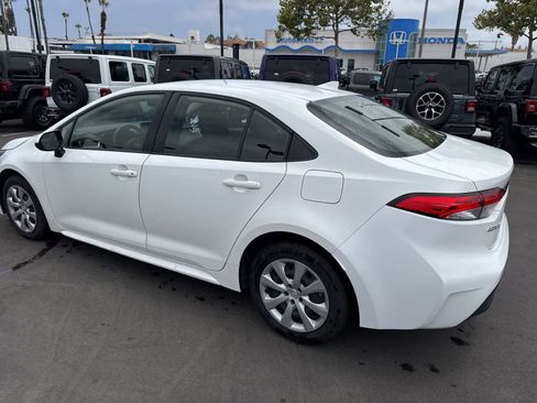 Used 2023 Toyota Corolla LE FWD image 18