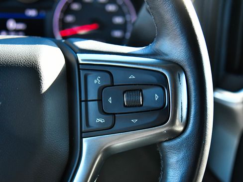 Used 2019 Chevrolet Silverado 1500 LT w/ All-Star Edition image 28