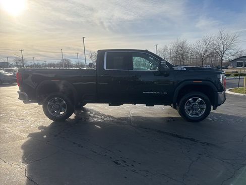 New 2026 GMC Sierra 2500 SLE image 8