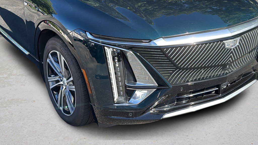 Certified 2024 Cadillac Lyriq Luxury w/ LPO, Floor Liner Package AWD/4WD image 10