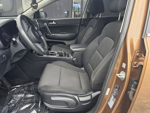 Used 2017 Kia Sportage LX AWD/4WD image 10