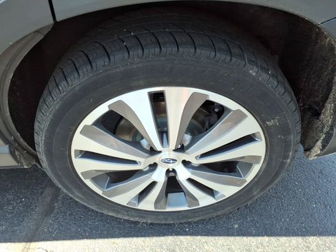 Used 2022 Subaru Ascent Limited w/ Technology Package AWD/4WD image 21