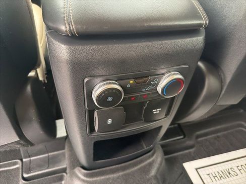Used 2020 Ford Explorer Limited image 14