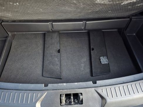 Used 2022 Ford Explorer XLT image 40