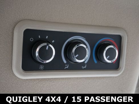 Used 2024 Chevrolet Express 3500 LT w/ LT Preferred Equipment Group image 22