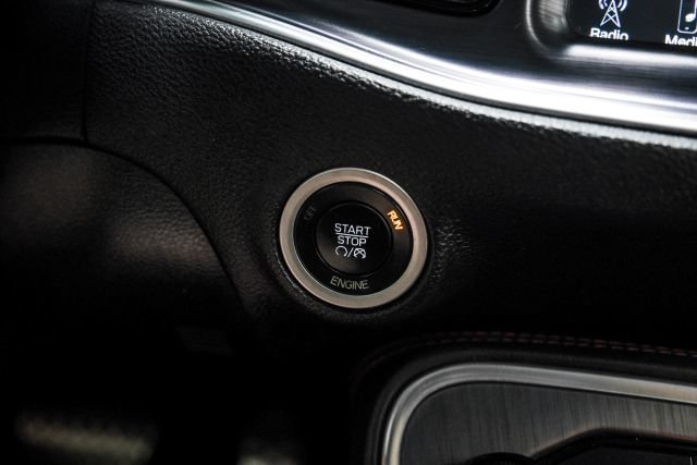Used 2015 Dodge Challenger R/T Plus RWD image 23