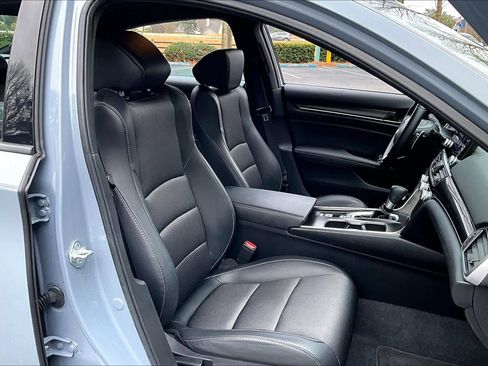 Used 2021 Honda Accord Sport image 8