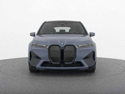 Used 2024 BMW iX xDrive50 w/ Premium Package AWD/4WD image 8