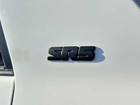 Used 2023 Toyota 4Runner SR5 Premium image 5