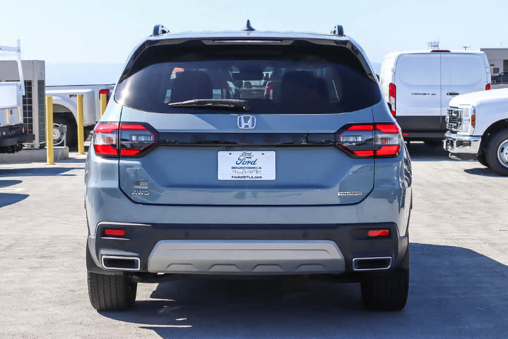 Used 2024 Honda Pilot Touring image 5