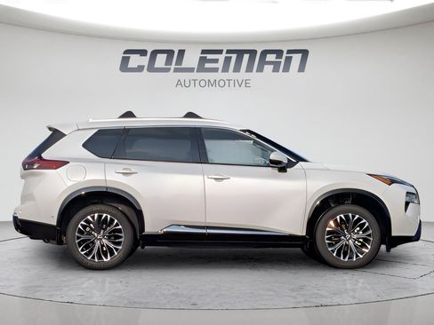 Used 2026 Nissan Rogue Platinum w/ Platinum Premium Package AWD/4WD image 3