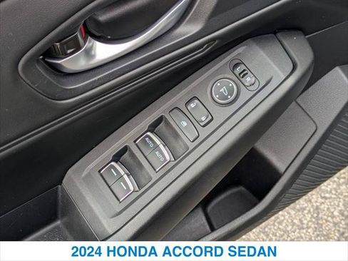 Used 2024 Honda Accord EX image 13