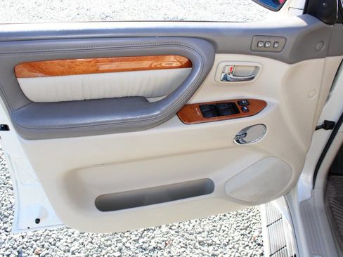 Used 2007 Lexus LX 470 4WD image 23