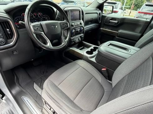 Used 2020 Chevrolet Silverado 1500 LT Trail Boss AWD/4WD image 28