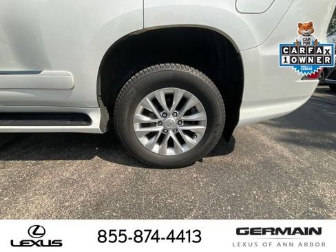 Used 2019 Lexus GX 460 Premium AWD/4WD image 24