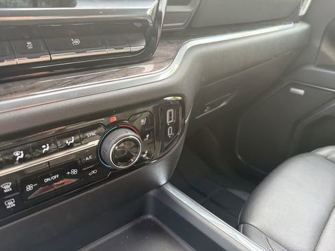 Certified 2025 Chevrolet Silverado 3500 LTZ w/ LTZ Premium Package AWD/4WD image 28