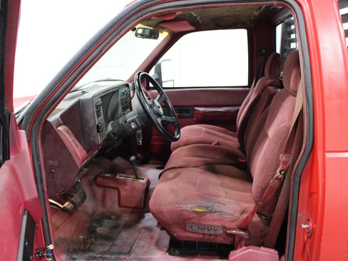 Used 1989 Chevrolet Silverado 2500 4x4 Regular Cab image 3