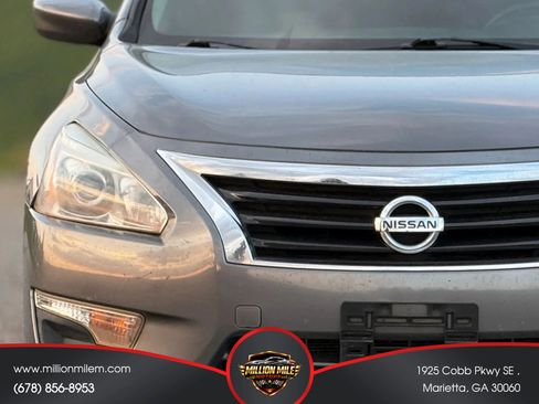 Used 2015 Nissan Altima 2.5 S w/ Special Edition Package FWD image 11