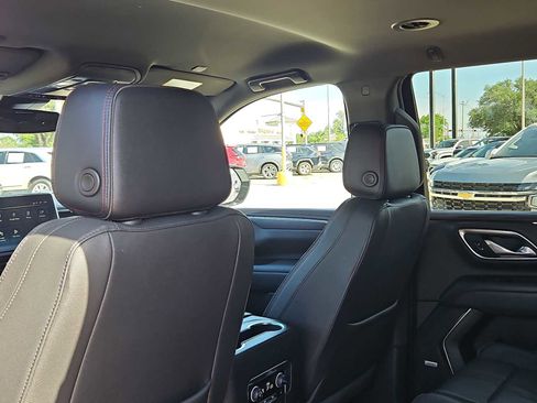 Used 2024 Chevrolet Tahoe RST w/ Luxury Package RWD image 16