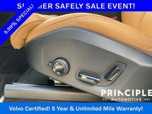 Certified 2024 Volvo XC90 B6 Ultimate w/ Lounge Package AWD/4WD image 19