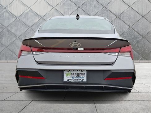 Certified 2025 Hyundai Elantra Sport image 6