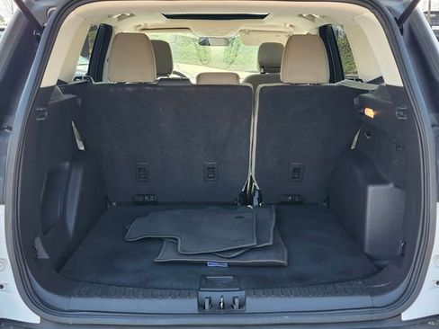 Used 2018 Ford Escape SE image 16