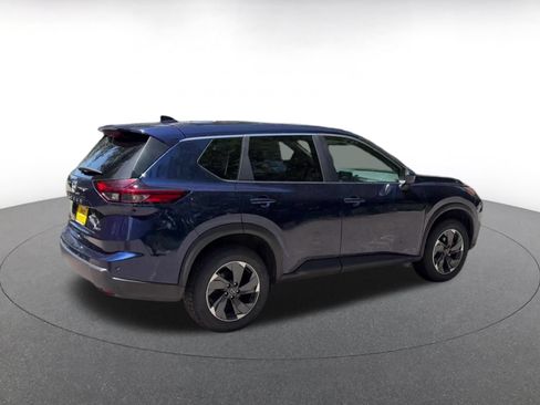 Used 2025 Nissan Rogue SV AWD/4WD image 15