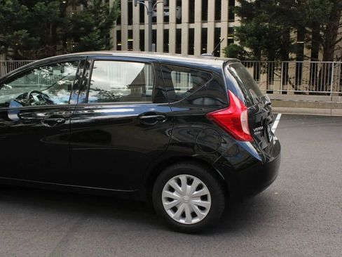Used 2016 Nissan Versa Note SV FWD image 10