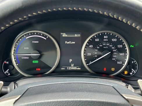 Used 2018 Lexus NX 300h AWD image 27