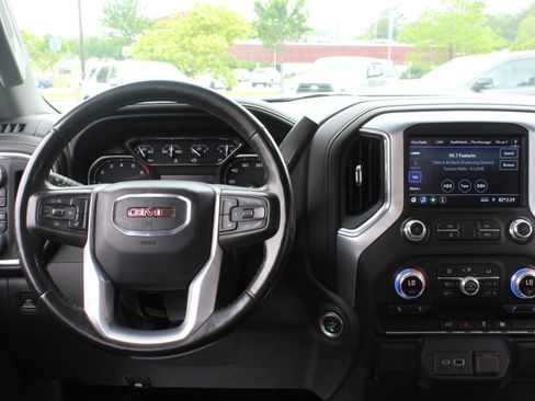 Used 2022 GMC Sierra 1500 Elevation w/ LPO, Elevation Black Package AWD/4WD image 23