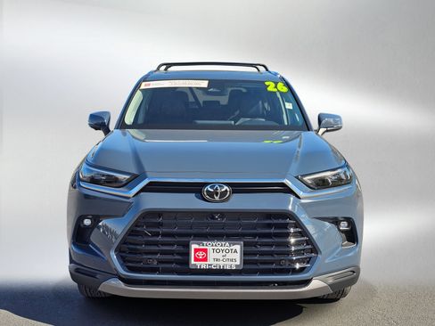Used 2026 Toyota Grand Highlander Limited AWD/4WD image 40