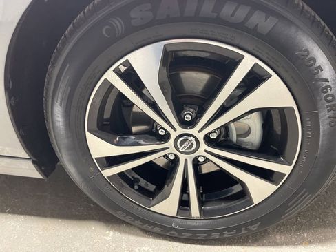 Used 2023 Nissan Sentra SV image 41